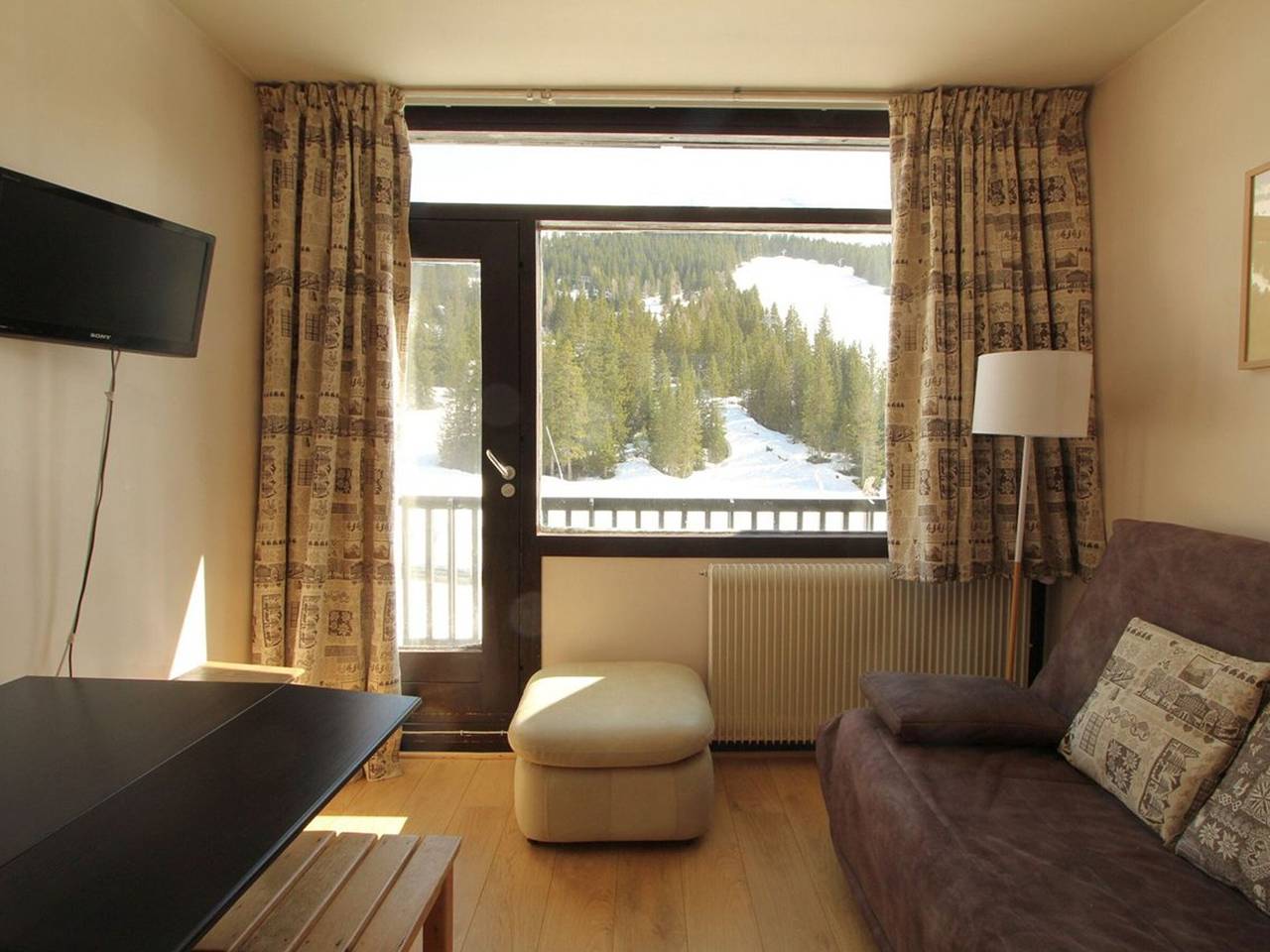 Studio entier, Studio confortable 4 pers, au pied des pistes de Flaine avec balcon in Flaine, Magland