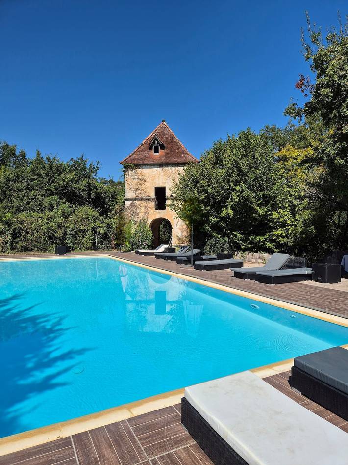Gîte pour 25 personnes, avec jardin ainsi que piscine et terrasse à Saint-Médard-de-Presque - 2