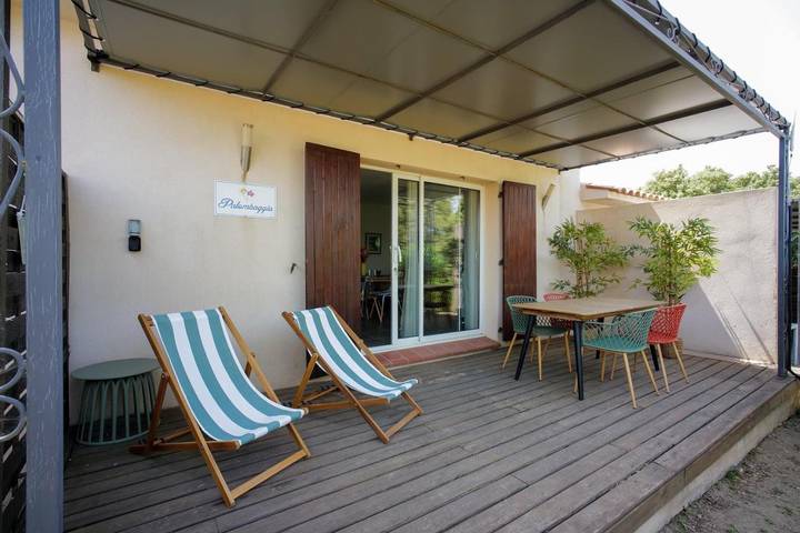 Parc de vacances pour 4 personnes, avec jardin ainsi que vue et piscine en Corse-du-Sud - 2