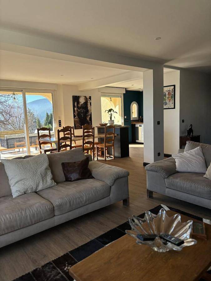 Maison d’hôte pour 5 personnes, avec terrasse et jacuzzi