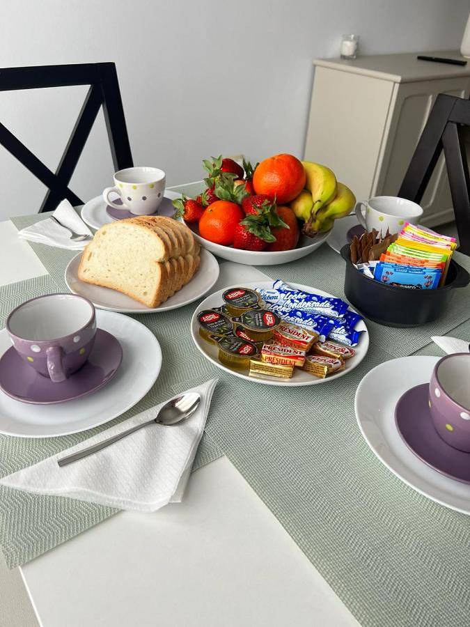 Apartamento de vacaciones para 5 personas, con vistas además de piscina y terraza - 1