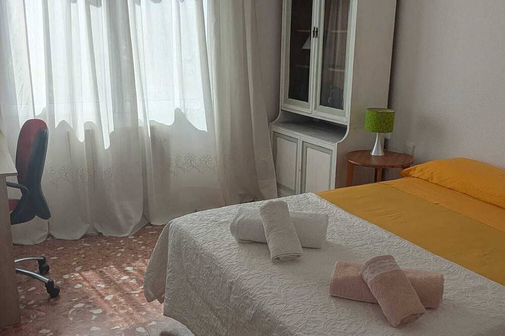 Apartamento entero, Casa María con jardín  mediterráneo in San Juan de Alicante, Costa Blanca
