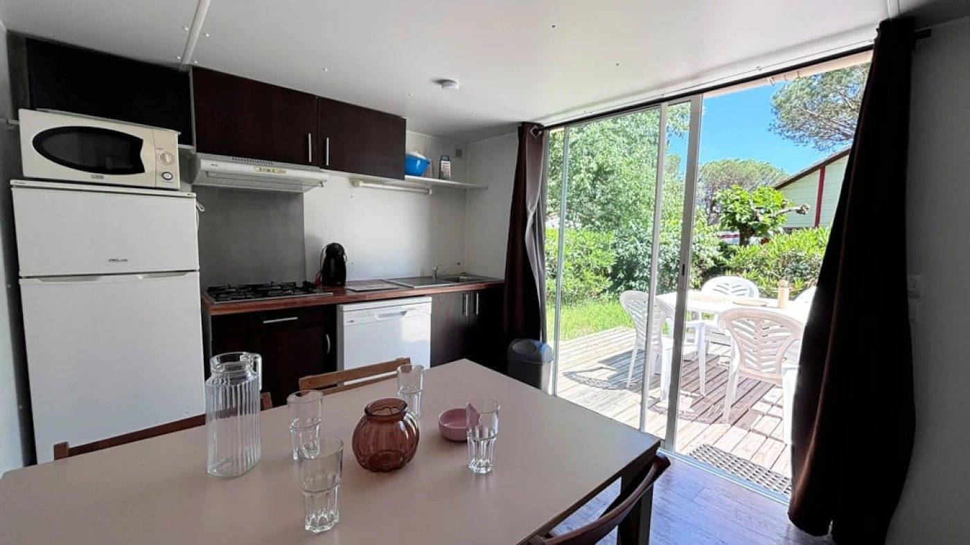 Zecamping 5* animé parc aquatique locatif Tv clim 27m2 in Le Muy, Costa mediterránea (Francia)