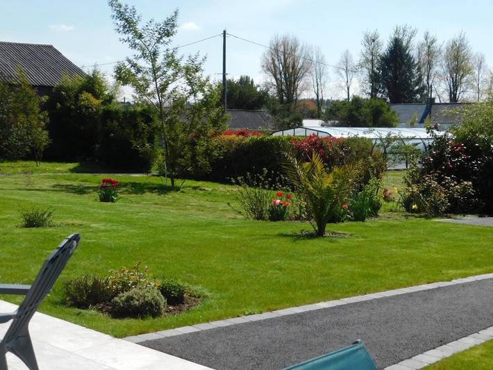 Location de vacances pour 7 personnes, avec piscine et jardin à Guerlesquin - 3