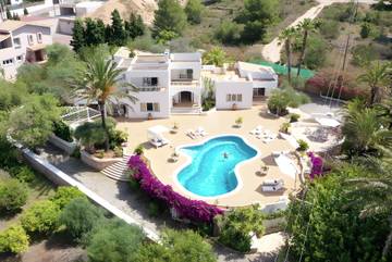 Villa in Santa Eulària des Riu, Ibiza Osten für 13 