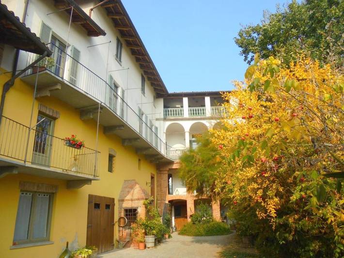 Location de vacances pour 2 personnes, avec vue et terrasse, animaux acceptés à Barolo - 3