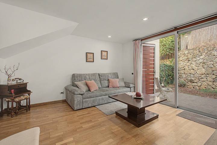 Ferienhaus 'La Quinta Adosado' mit Meerblick, Gemeinschaftspool und WLAN in La Quinta, Santa Úrsula