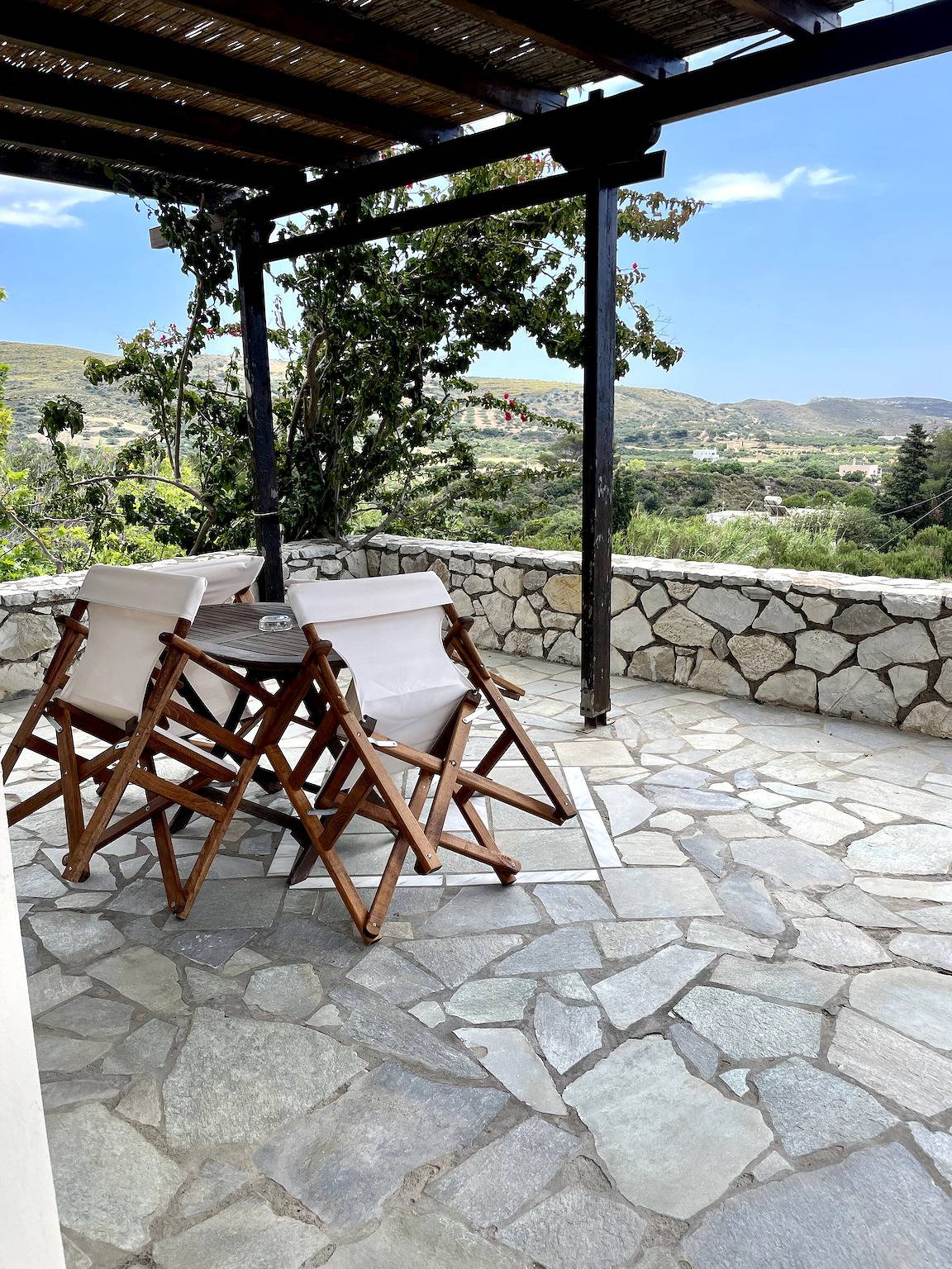 Apartamento entero, Casa de vacaciones 'Kythiris Studios - Bungalow 3' con vistas al mar, Wi-Fi y aire acondicionado. in Citera