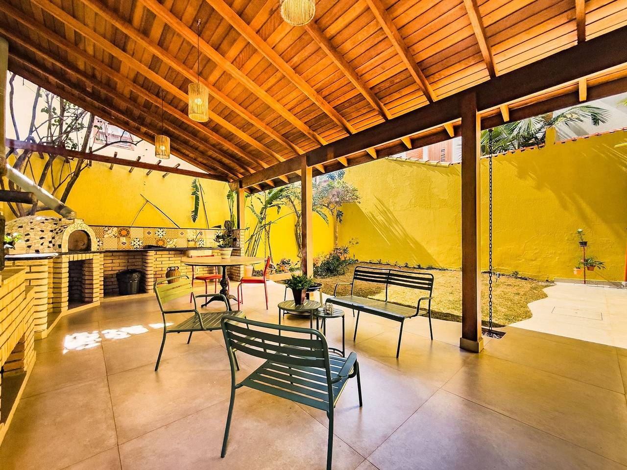 Home with Gourmet Area & 3 Suites – Granja Viana in Carapicuíba, San Paolo (stato)