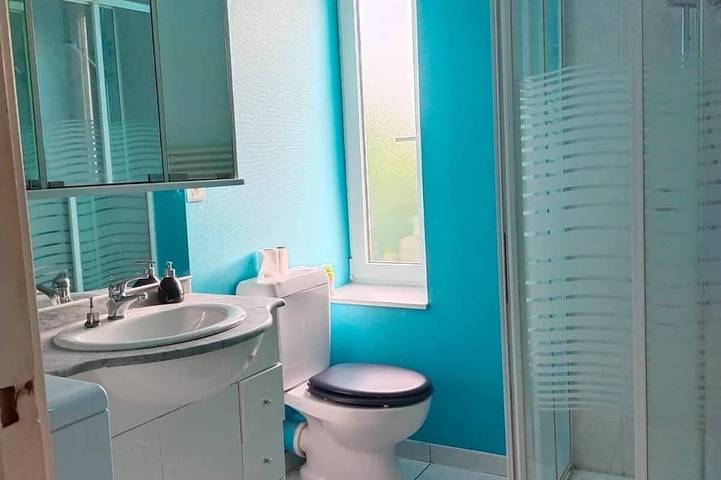 Ganze Wohnung, Charmant Appartement au Calme Avec Parking in Velotte, Besançon