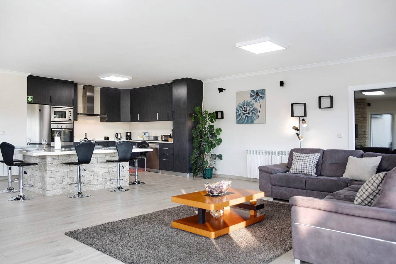 Villa 'Colina' con vista sulle montagne, piscina privata e Wi-Fi in Salir de Matos, Leiria District