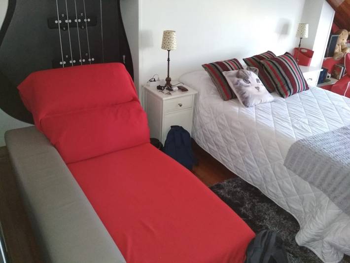 'Alojamientos Marte Room 6' with shared terrace and garden in Torrelavega, Cantabrian Coast