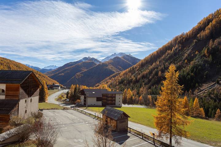 Ganze Wohnung, Appartement 'Les Granges – Panoramablick' mit Bergblick, Gemeinschaftspool und Balkon in Arvieux, Queyras