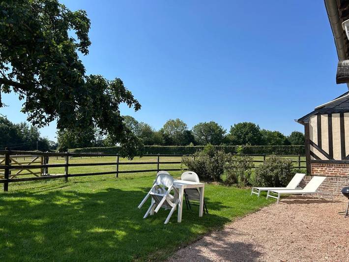 Gîte pour 5 personnes, avec jardin et vue, animaux acceptés à Manerbe