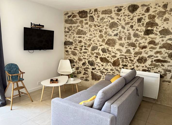 Gîte pour 7 personnes, avec terrasse et jardin