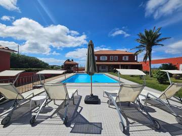 Gîte pour 2 personnes, avec jardin ainsi que piscine et jacuzzi dans São Miguel