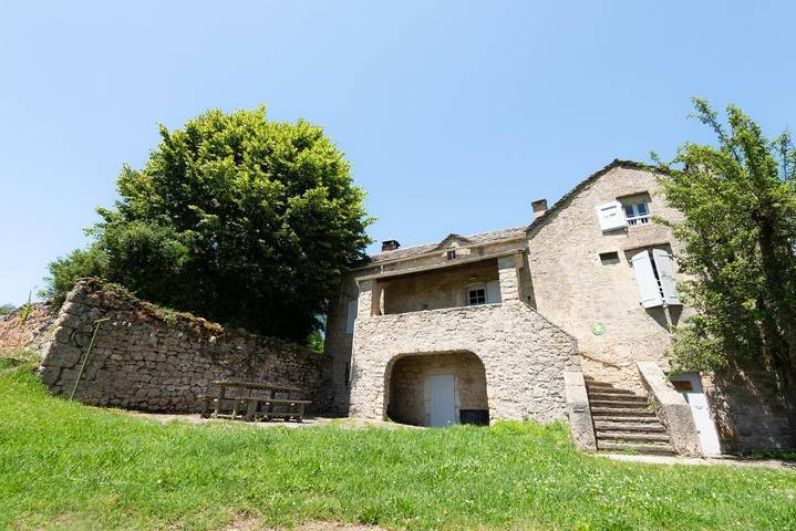 Gîte pour 6 personnes, avec Balcon et Terrasse ainsi que Jardin et Vue