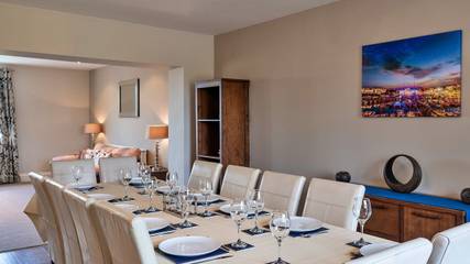 Holiday Home for 13 People in Lympsham, Somerset, Photo 1