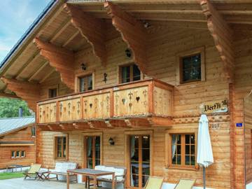 Gîte pour 10 personnes, avec terrasse dans Les Diablerets