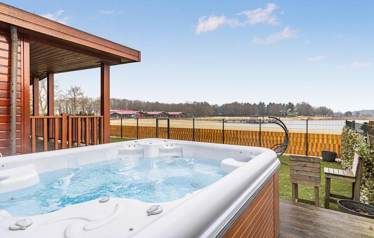 Location de vacances pour 7 personnes, avec terrasse et jacuzzi dans Erm - 4