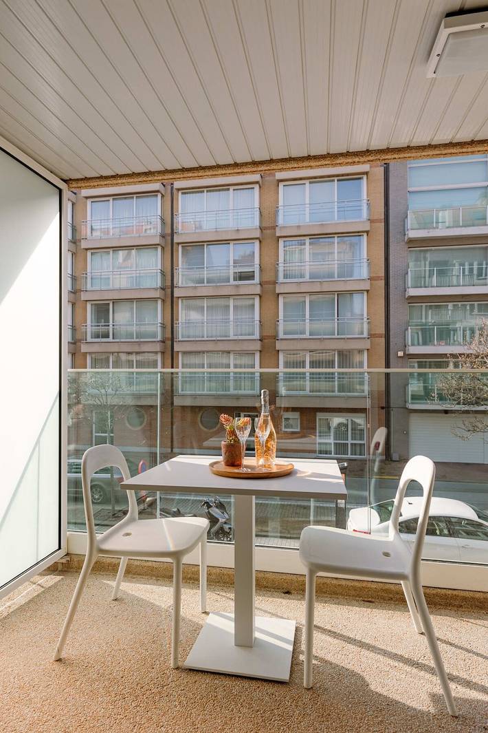 Glamping voor 4 personen, met balkon/terras aan de Belgische Kust