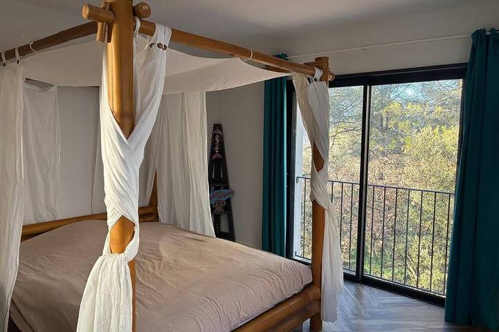 Location de vacances pour 10 personnes, avec piscine à La Bastidonne - 3