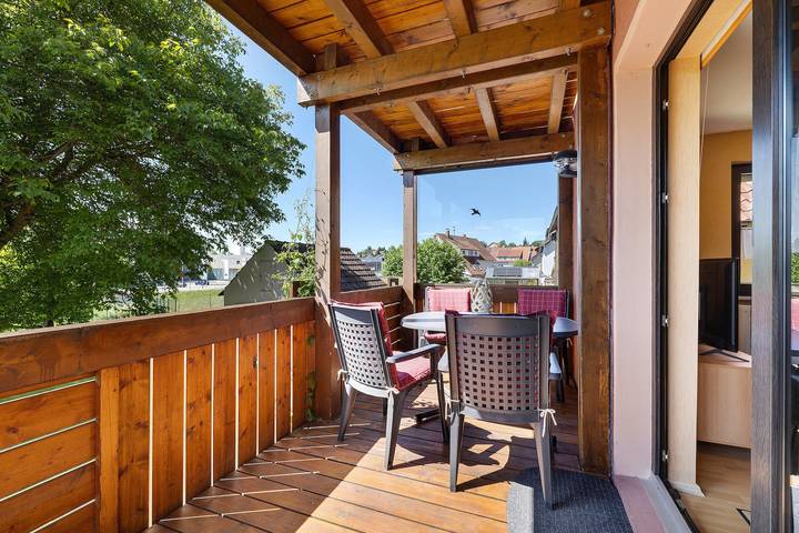 Hel lejlighed, Apartment 'Ferienwohnung Eleonore' with Shared Terrace, Shared Garden and Wi-Fi in Meßstetten, Neckar-Alb