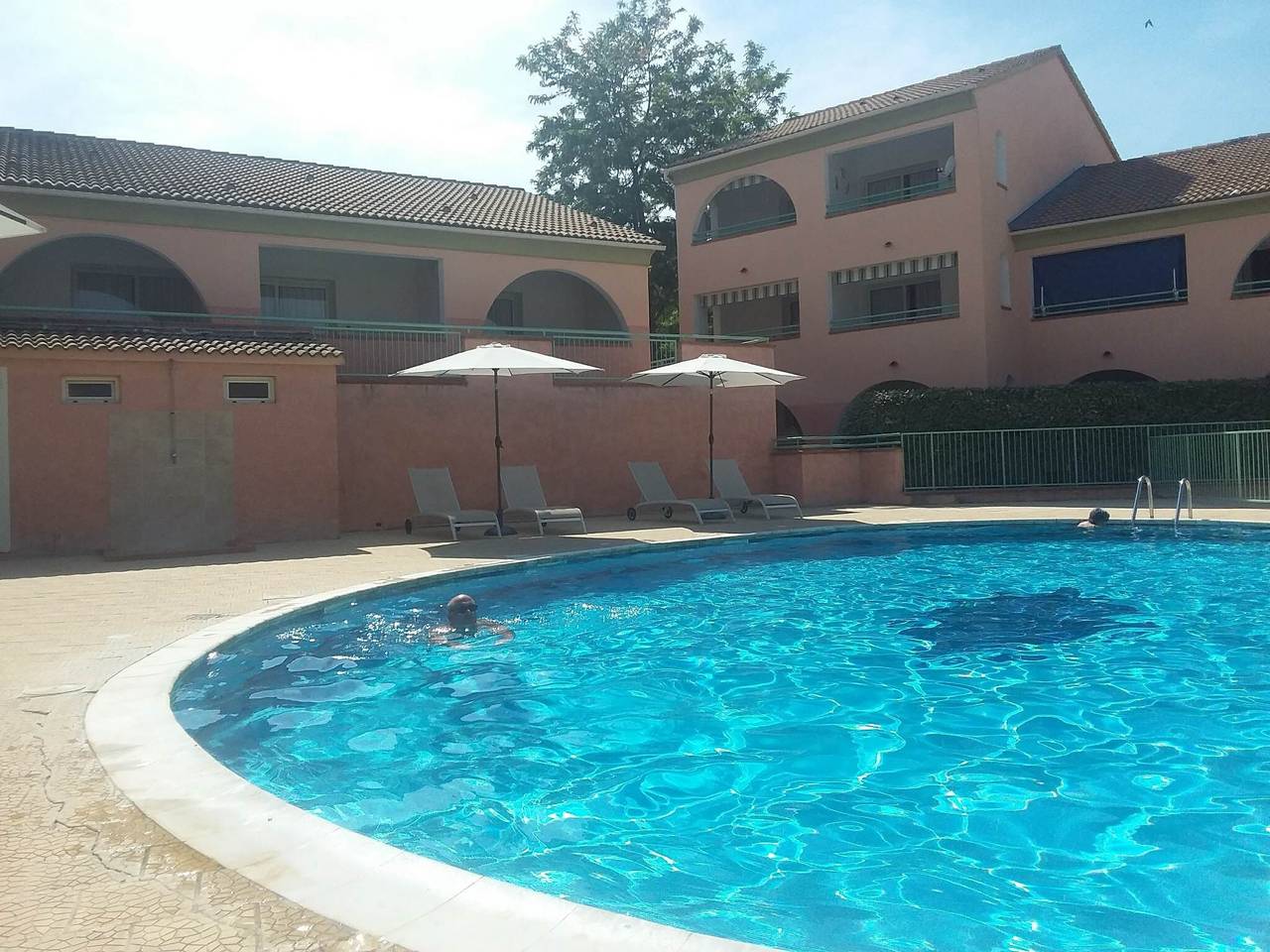 Ferienwohnung 'Les Jardins De La Mer' mit Gemeinschaftspool, Wlan und Klimaanlage in Marine de Bravone, Linguizzetta