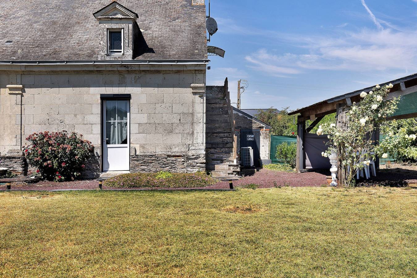 Lorali - chambre d'hôtes Loire in Loire-Authion, Région d'Angers