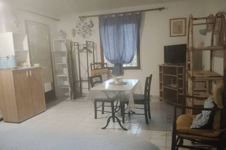 Apartamento entero, Provenza central 15mn Pont du Gard Avignon canoa de natación cerca de Sea Mountain in Rochefort-du-Gard, Region de Nimes