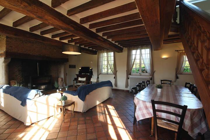 Gîte pour 12 personnes, avec jardin à Cottévrard - 2