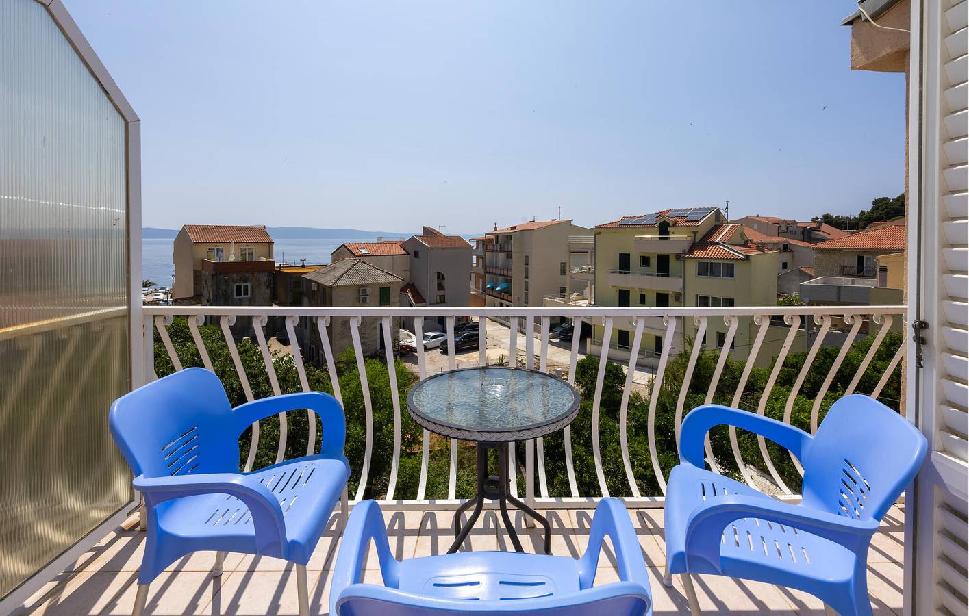 Apartamento vacacional entero, Apartamento de vacaciones para 4 personas con terraza in Podgora, Rivera de Makarska