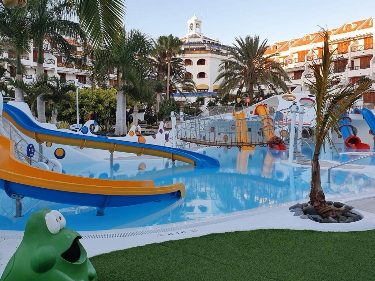 Apartamento entero, One-Bedroom Apartment in Playa de las Américas, Arona 