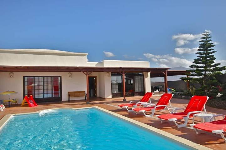 Chalet para 7 personas, con terraza y jardín - 1
