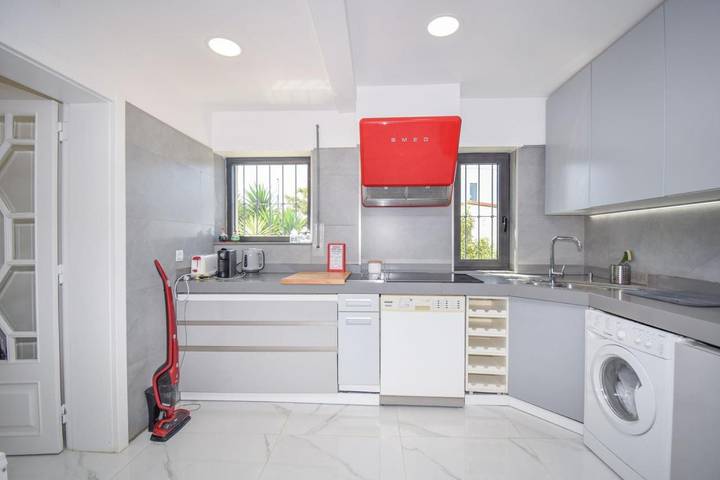 Casa rural para 8 personas, con jardín y piscina, Se admiten mascotas en Estoril - 4