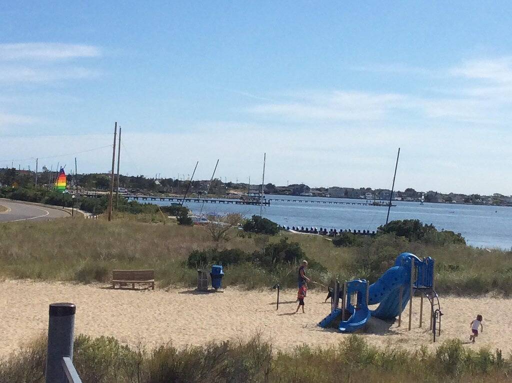 Ganze Wohnung, Lavallette Bay Front Duplex im Erdgeschoss. Mit schönen Ansichten beide vorhanden in Toms River, Ocean County