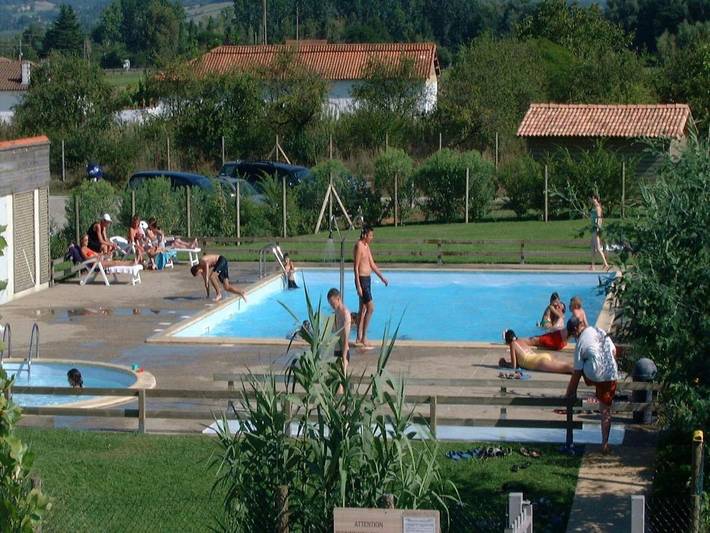 Chalet pour 8 personnes, avec sauna ainsi que terrasse et piscine, animaux acceptés