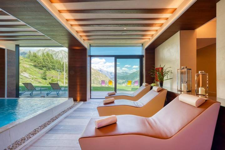 Hôtel pour 2 personnes, avec piscine ainsi que terrasse et sauna à La Thuile - 2