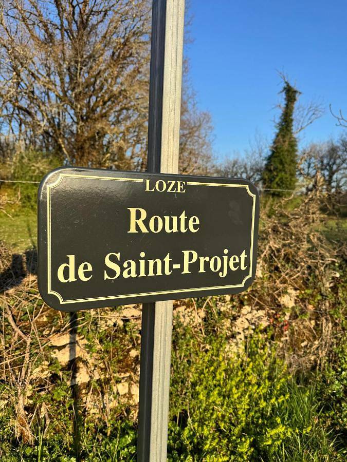 Gîte pour 3 personnes, avec terrasse et jacuzzi ainsi que jardin et piscine, animaux acceptés à Loze - 4