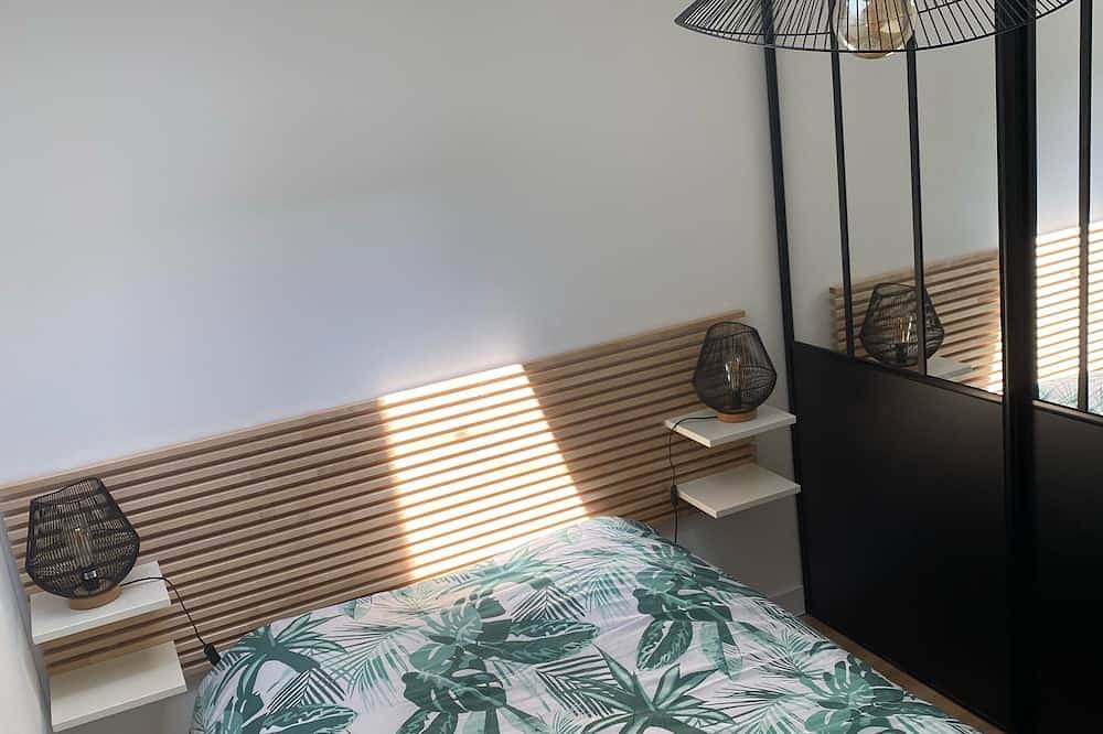 Entire apartment, A little corner of paradise on the Esterel, waterfront, sea view, heated pool in Le Trayas, Saint-Raphaël