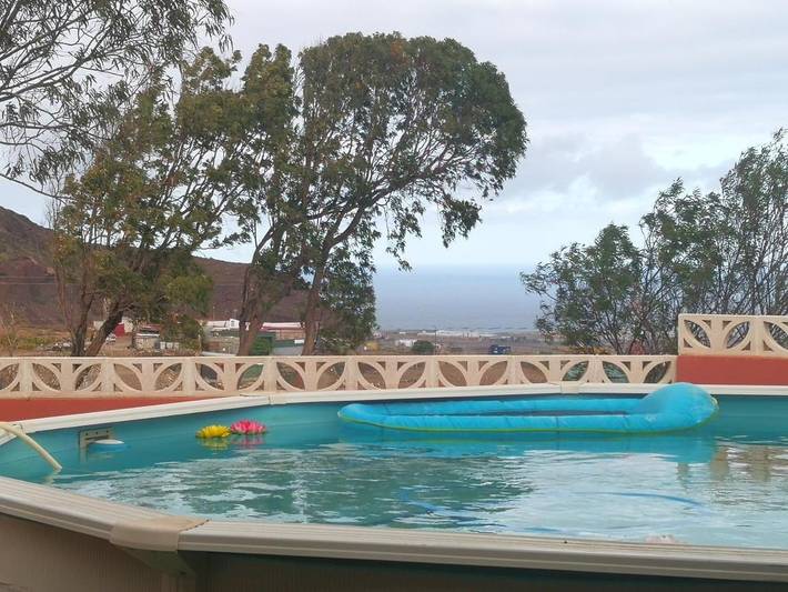 Camping für 2 Personen, mit Terrasse und Garten sowie Pool und Ausblick auf Gran Canaria