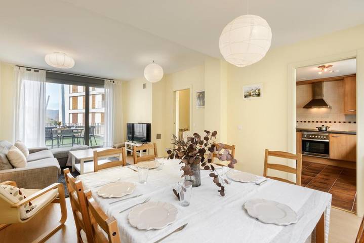 Casa de vacaciones para 8 personas, con piscina además de jardín y vistas - 1