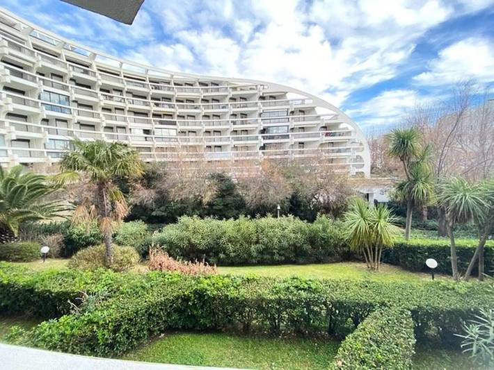 Gîte pour 5 personnes, avec terrasse dans Plage du Grand-Travers - 2