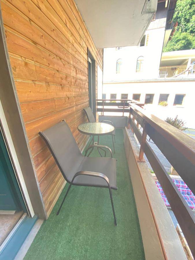 Hôtel pour 3 personnes, avec terrasse et vue, adapté aux familles dans La Forclaz - 4