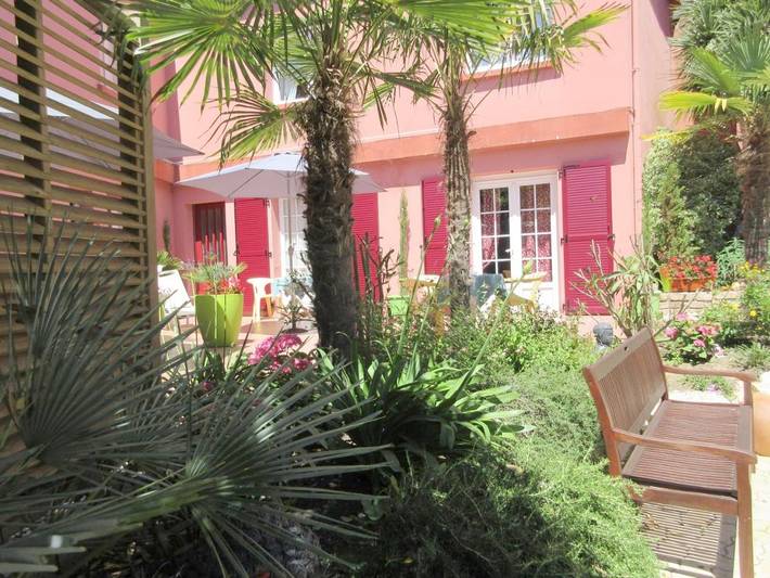 Hôtel pour 4 personnes, avec jardin