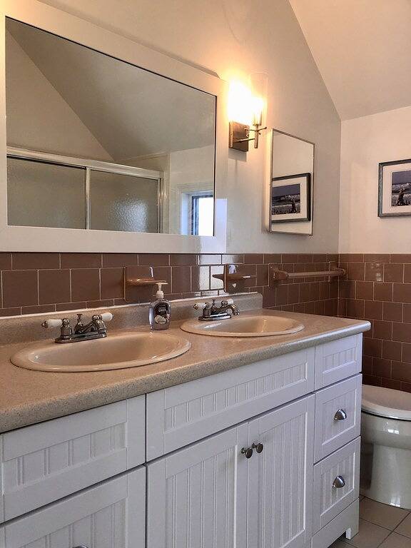 Vacation rental for 8 people, with balcony and yard in Rhode Island
