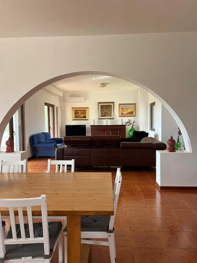Apartamento de vacaciones para 8 personas, con balcón además de vistas y jardín - 1