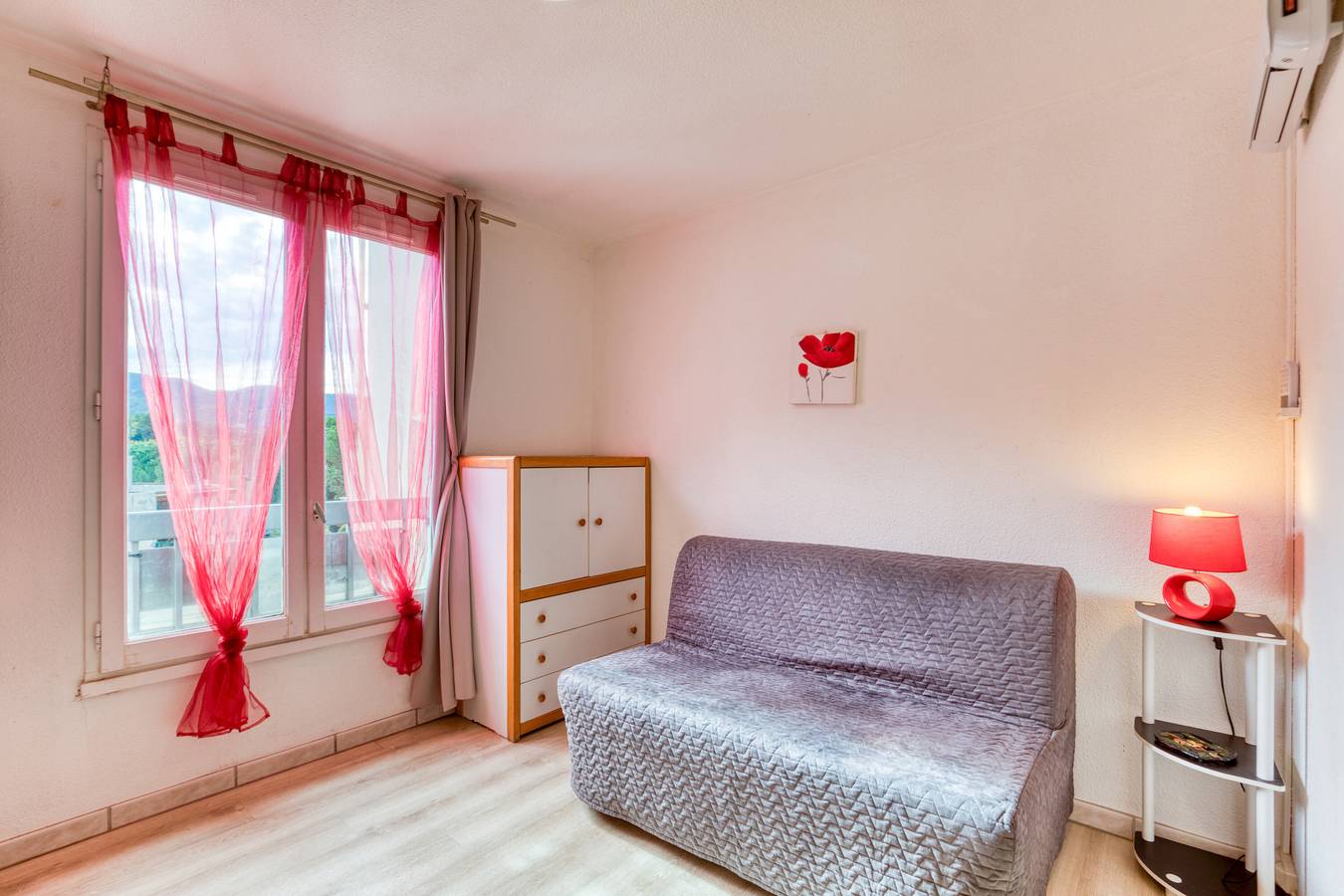 Estudio entero, Apartamento 'Charmant Studio' con Wi-Fi in Lamalou-les-Bains, Region de Béziers