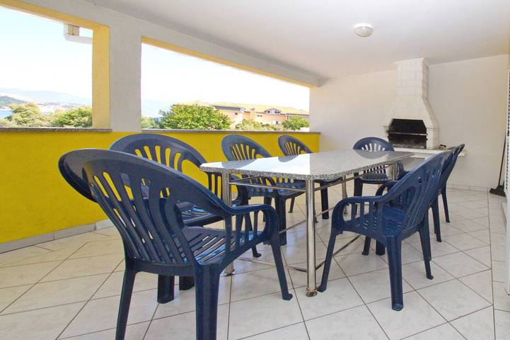 Ferienwohnung für 8 Personen, mit Balkon/Terrasse, mit Haustier in Baska - 2
