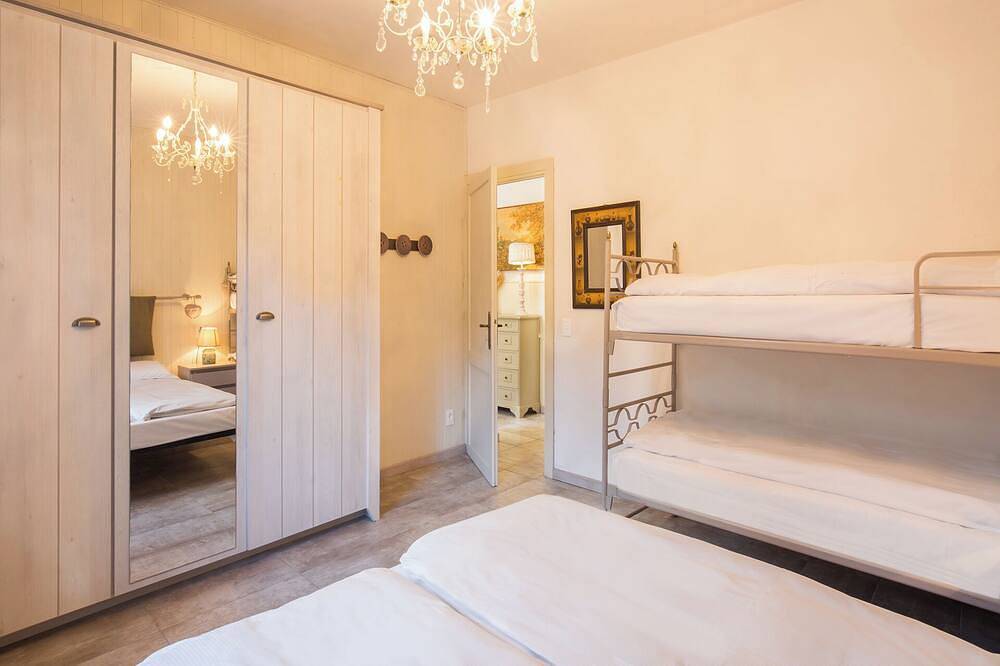 Villa Elisabetta-Tranquilla con vista lago, Villa Elisabetta - Tranquilla con vista lago in San Zeno di Montagna, Prealpi Gardesane